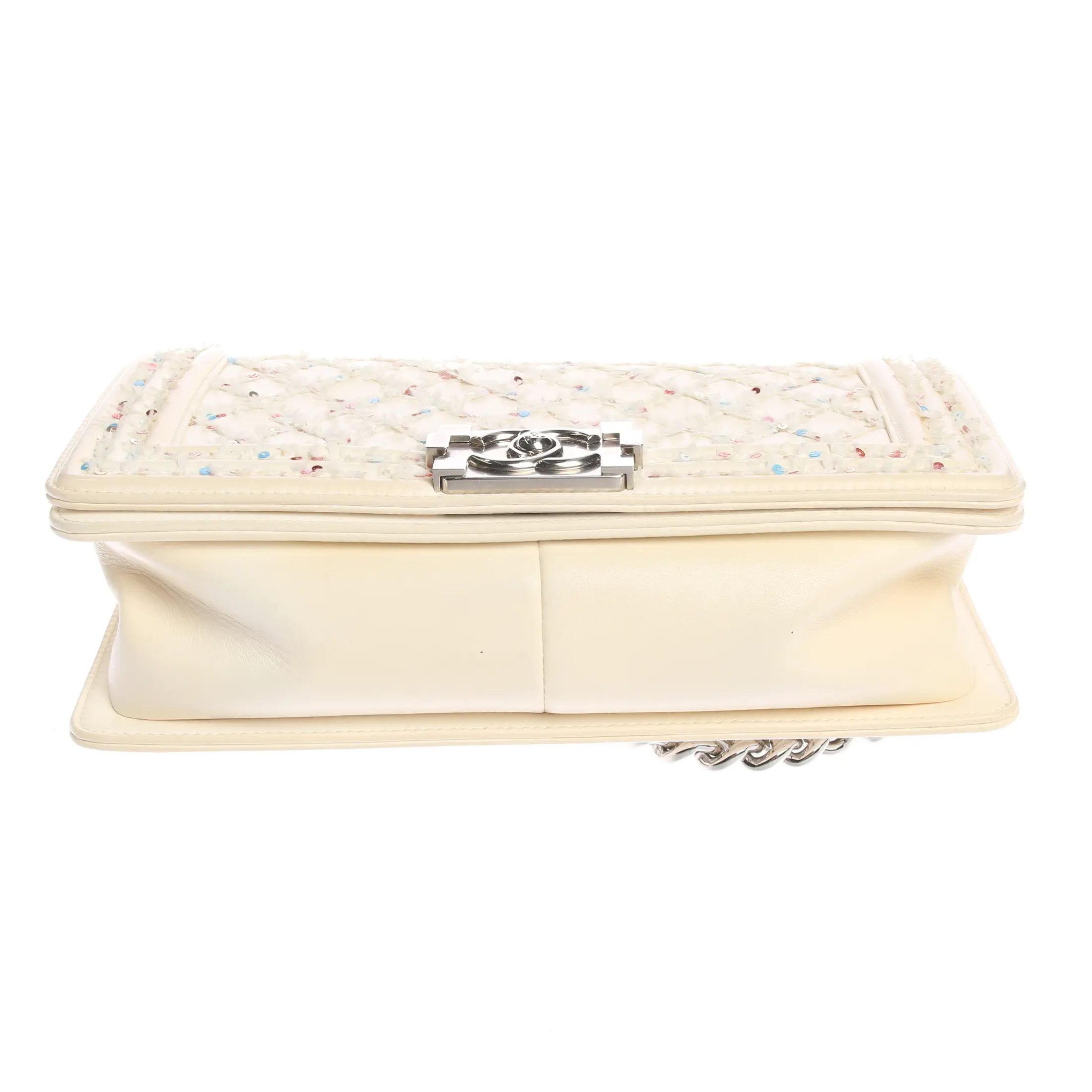 Chanel Boy Bag Medium Shoulder Bag Multicolored - Image 3